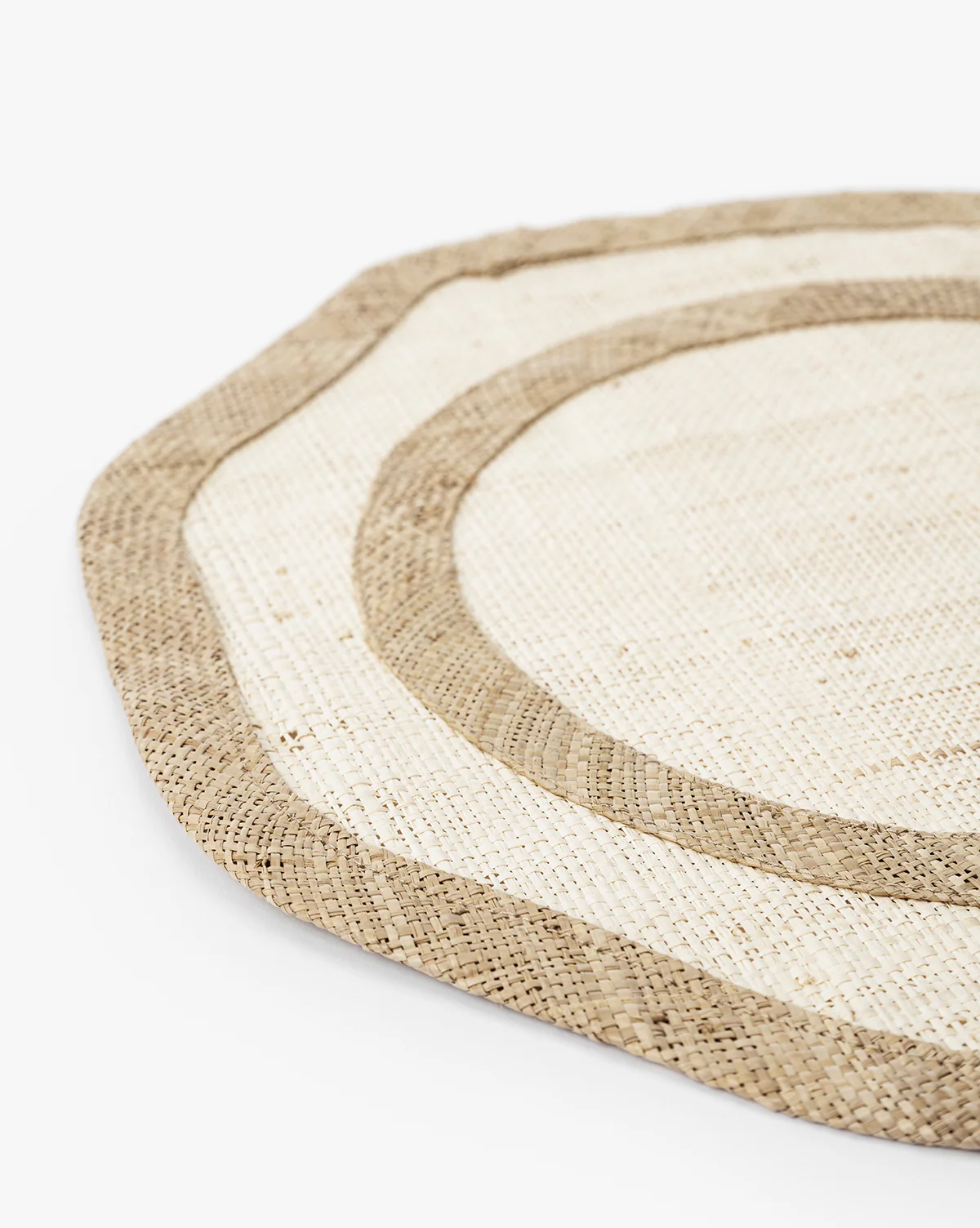 Amberly Woven Placemat - Image 3