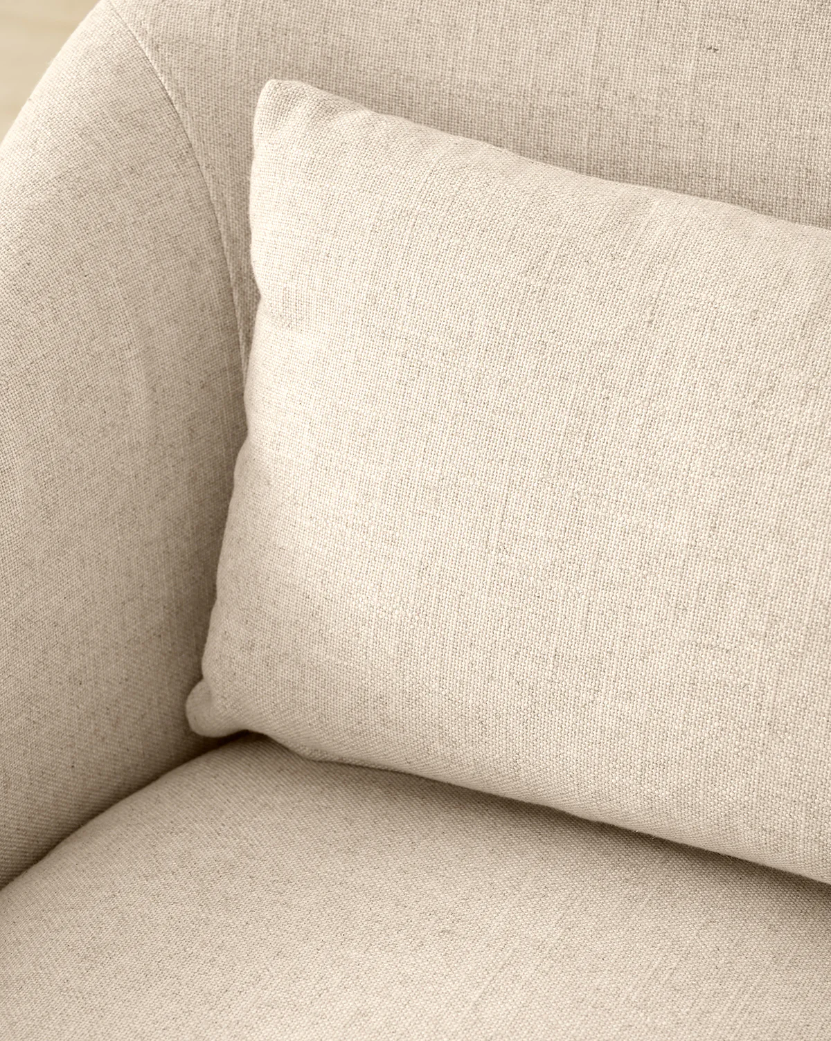 Andie Swivel Armchair - Image 2