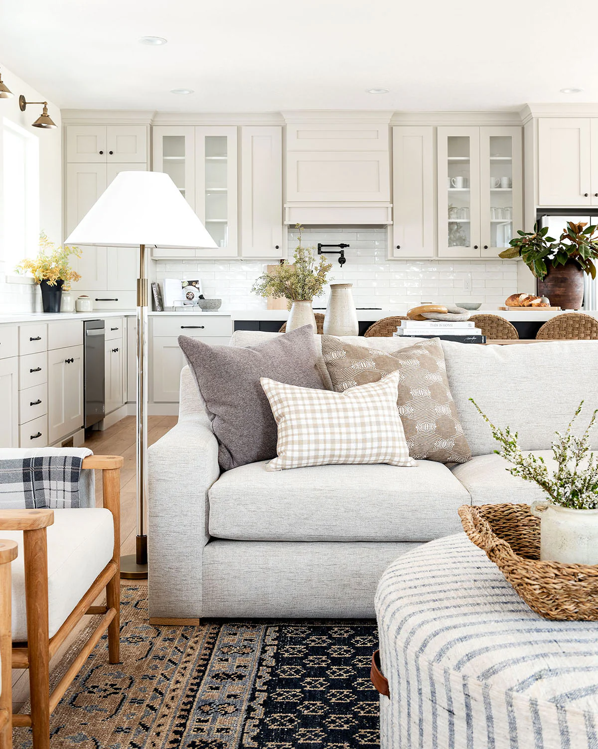 Anya Indigo Hand-Knotted Wool Rug - Image 3
