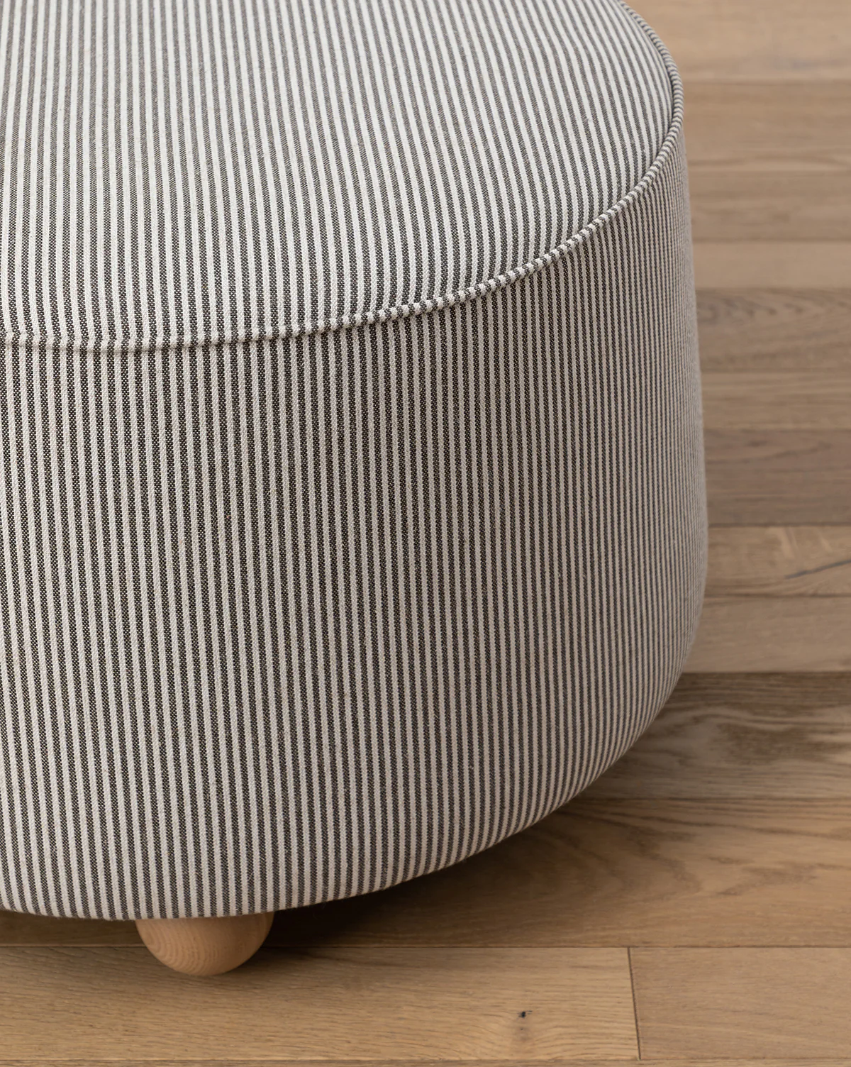 Barnaby Ottoman - Image 5