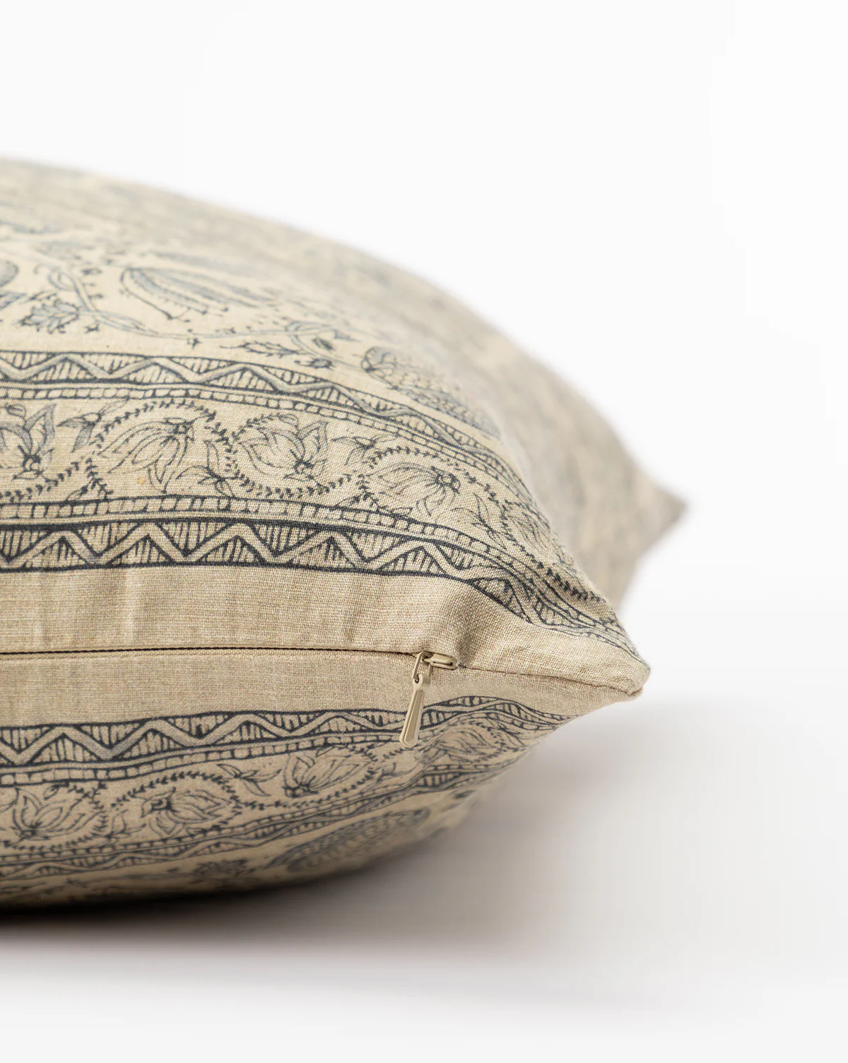 Danny Floral Print Pillow Cover - Image 3