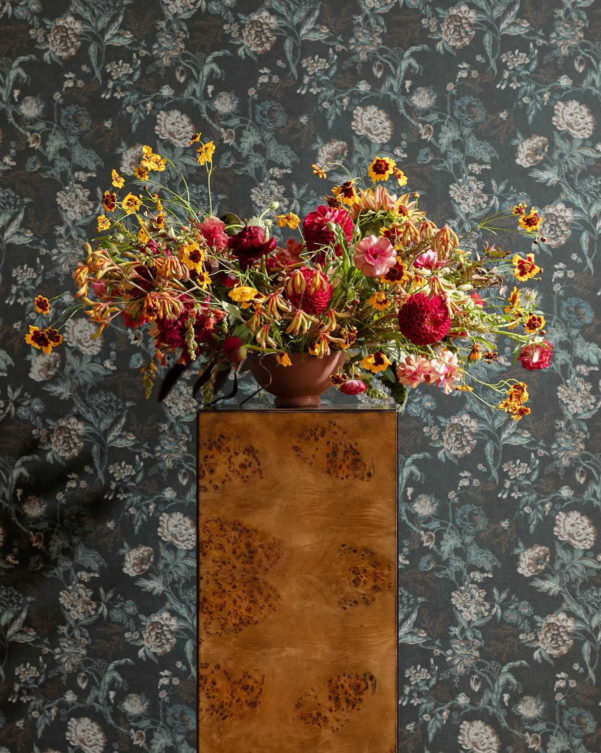 Eamon Pedestal - Image 2