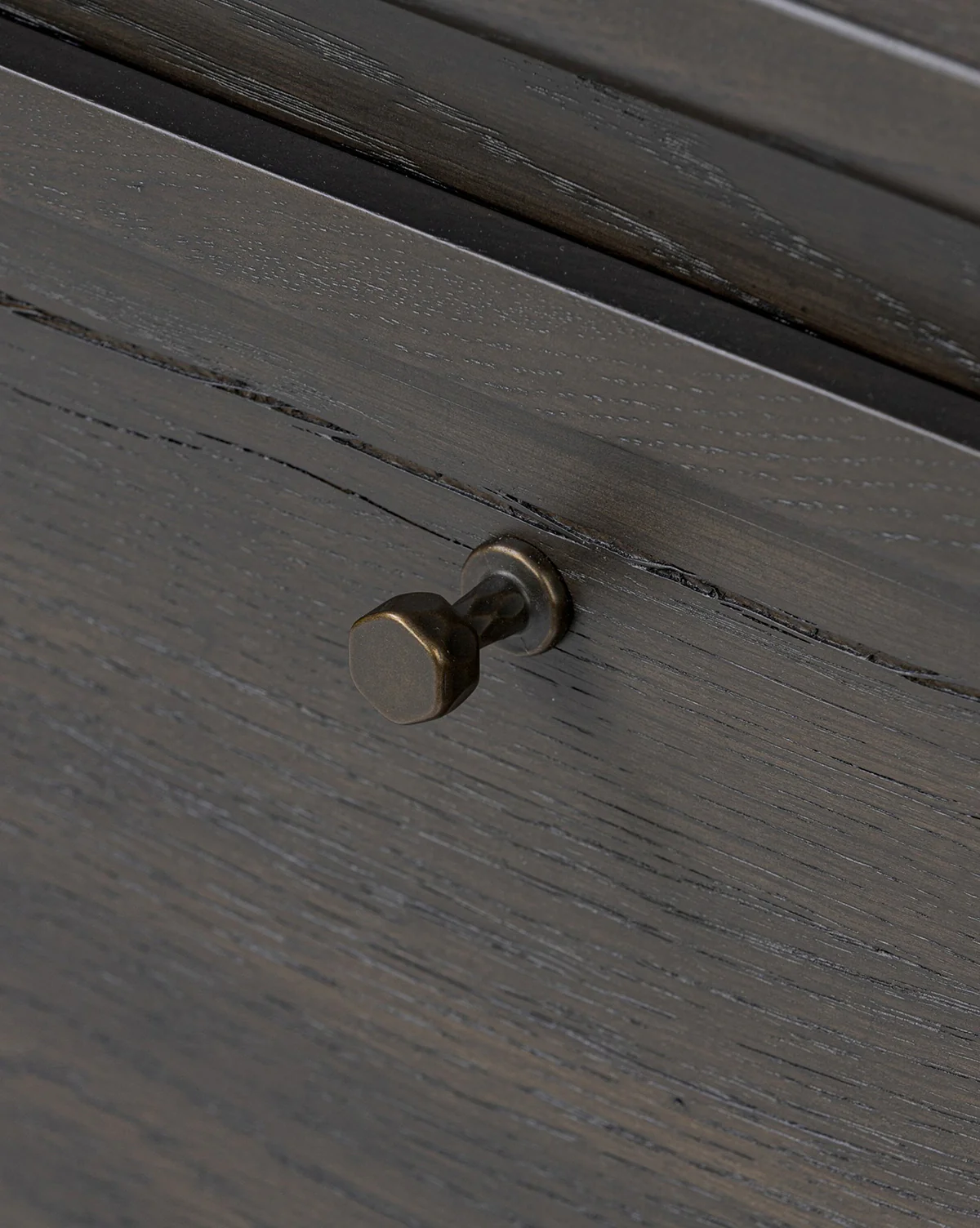 Eldoria Oak Sideboard - Image 12