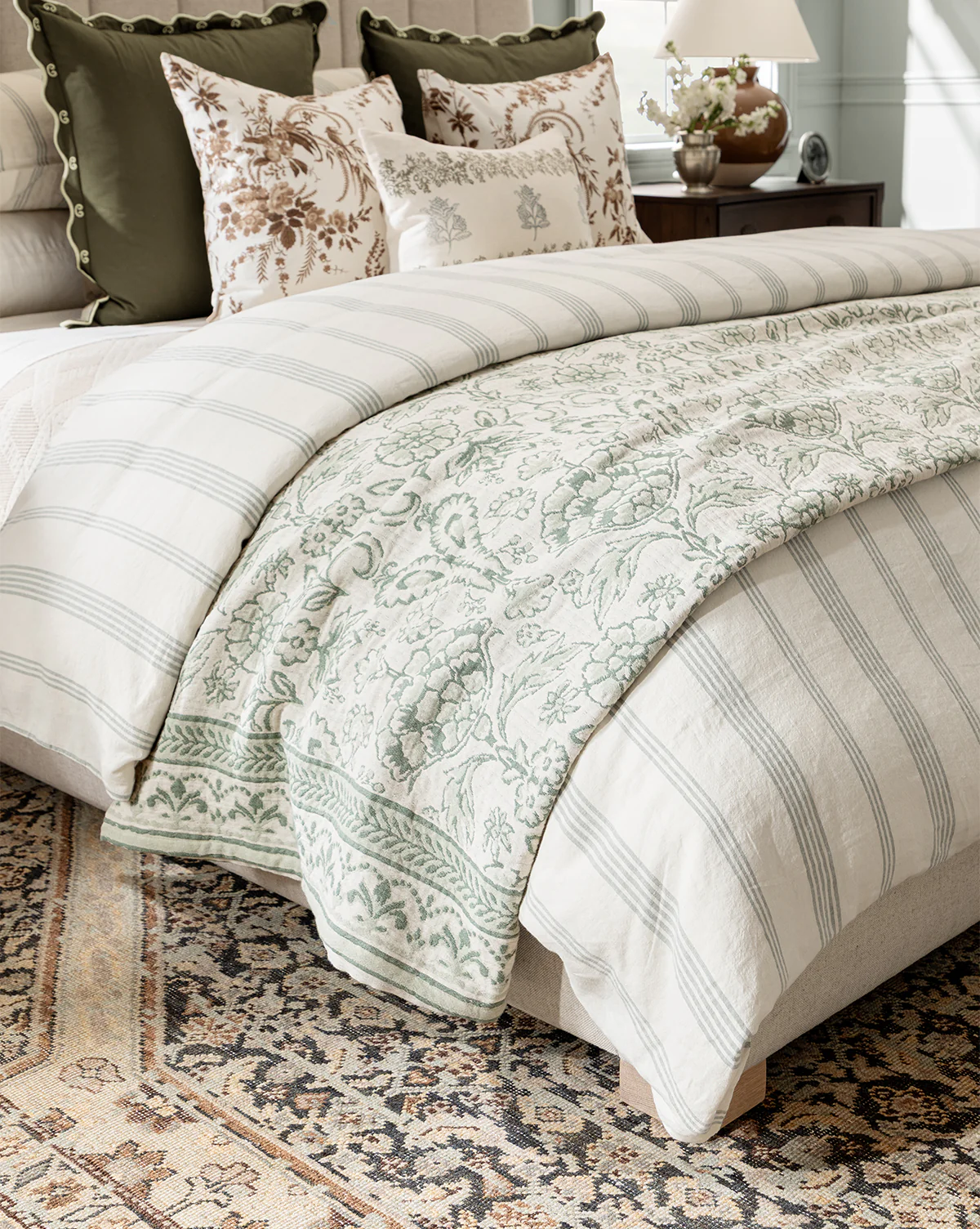 Eulalie Matelasse Coverlet - Image 5