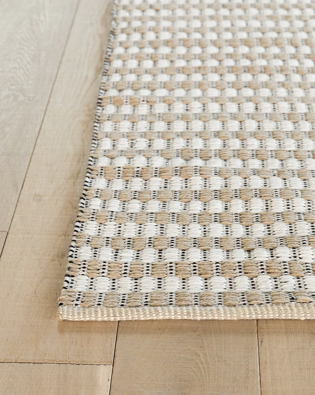 Granada Handwoven Indoor/Outdoor Rug - Image 7