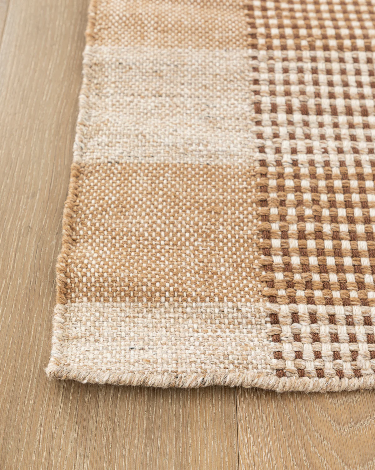 Hargrove Handwoven Indoor/Outdoor Rug - Image 7