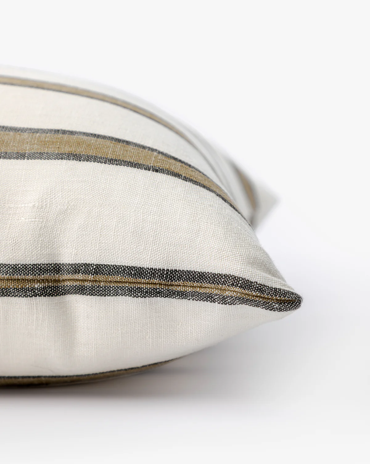 Lago Pillow Cover - Image 3