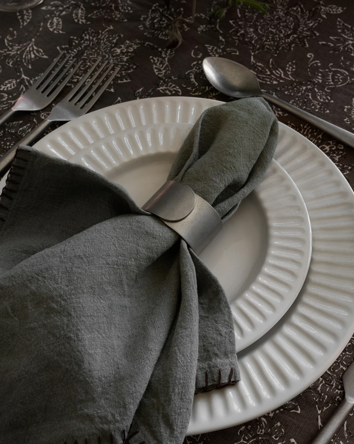 Maggie Linen Napkins (Set of 4) - Image 2