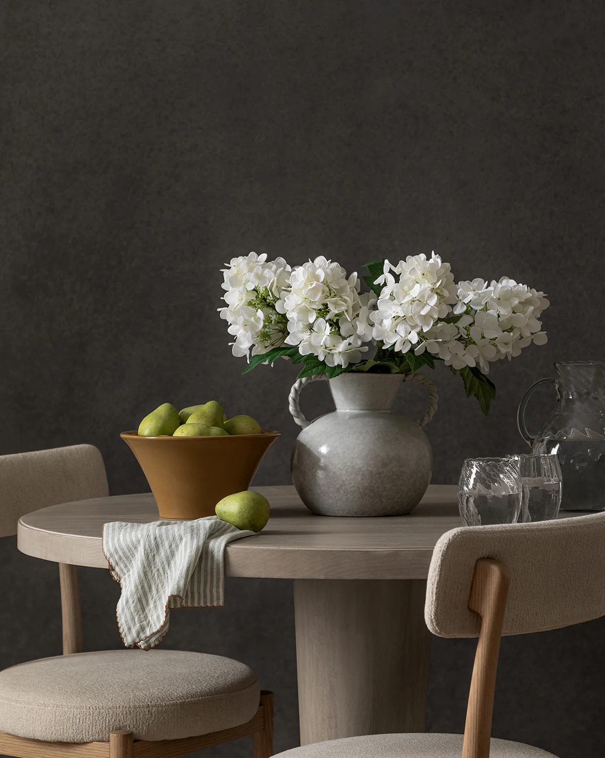 Orla Dining Table - Image 4