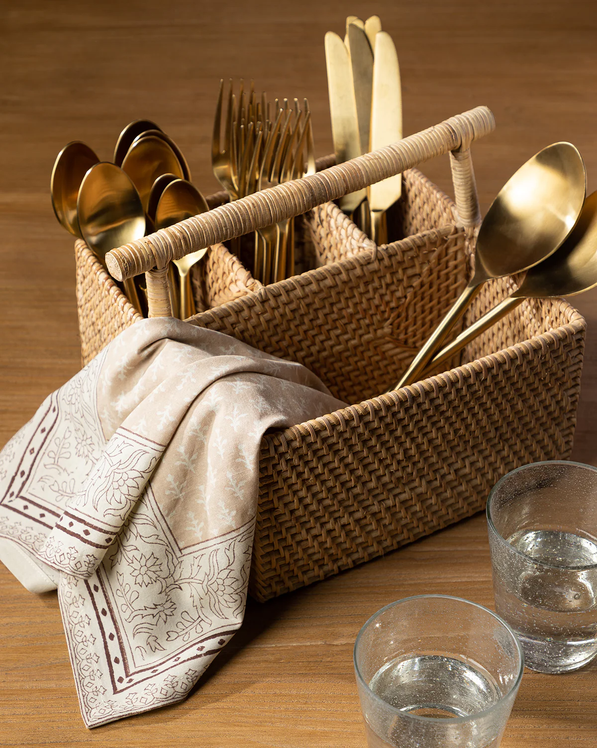 Rattan Utensil Caddy - Image 4