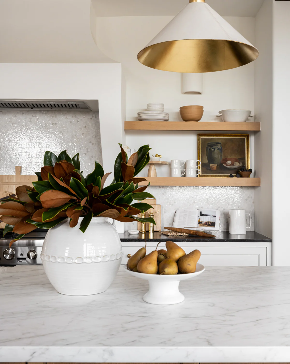 Rounded White Vase - Image 4