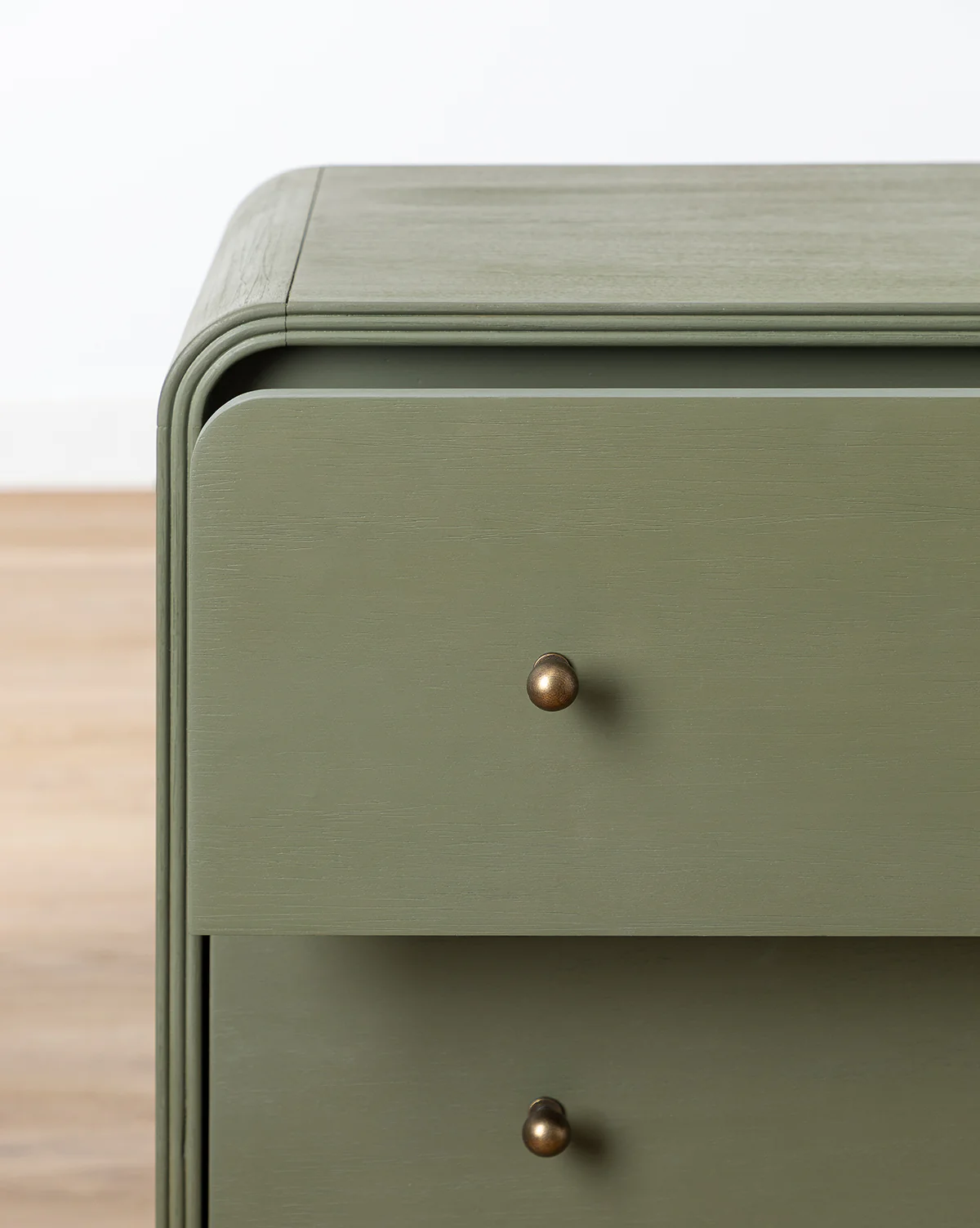 Wilkins Laurel Dresser - Image 5