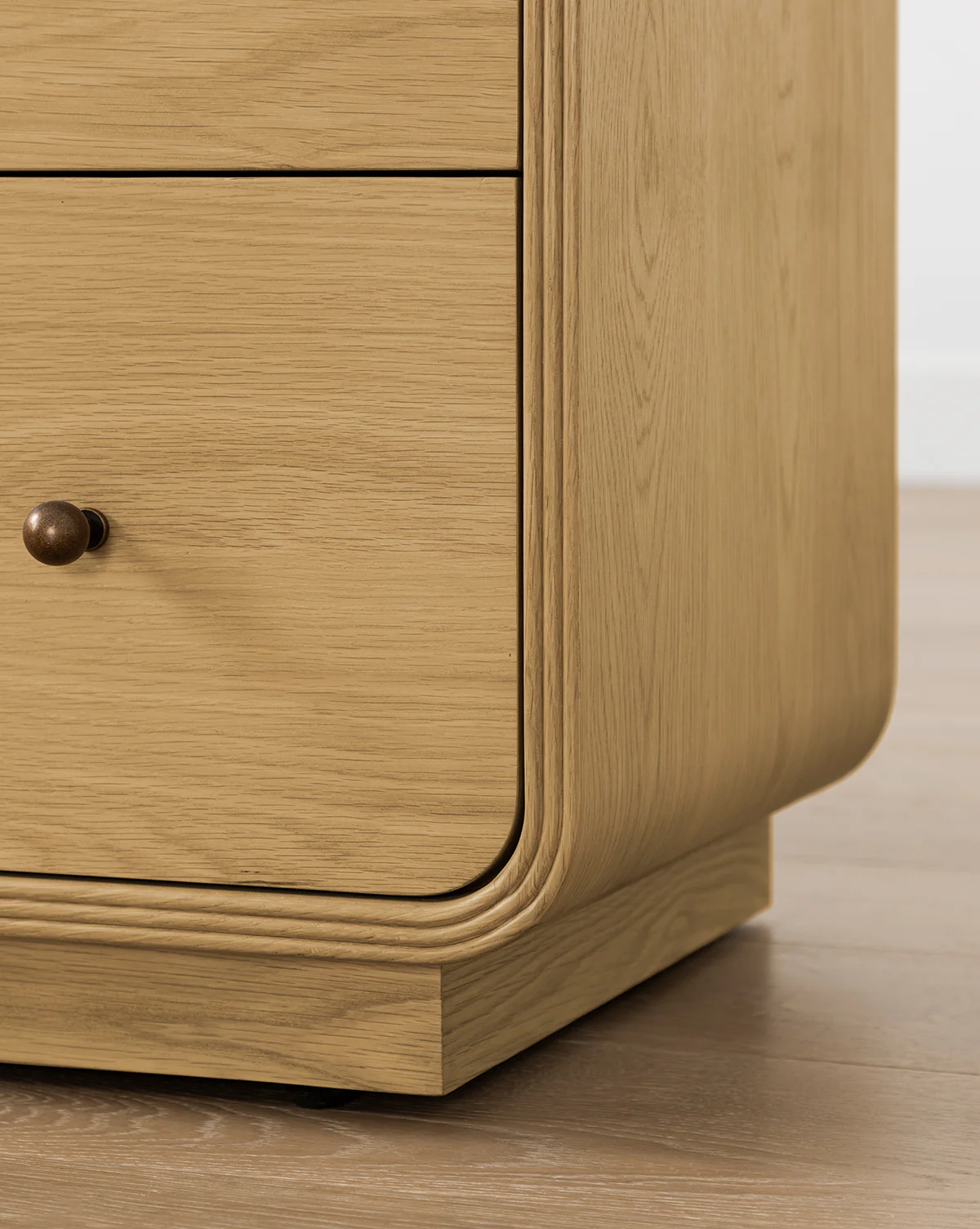 Wilkins Oak Dresser - Image 7