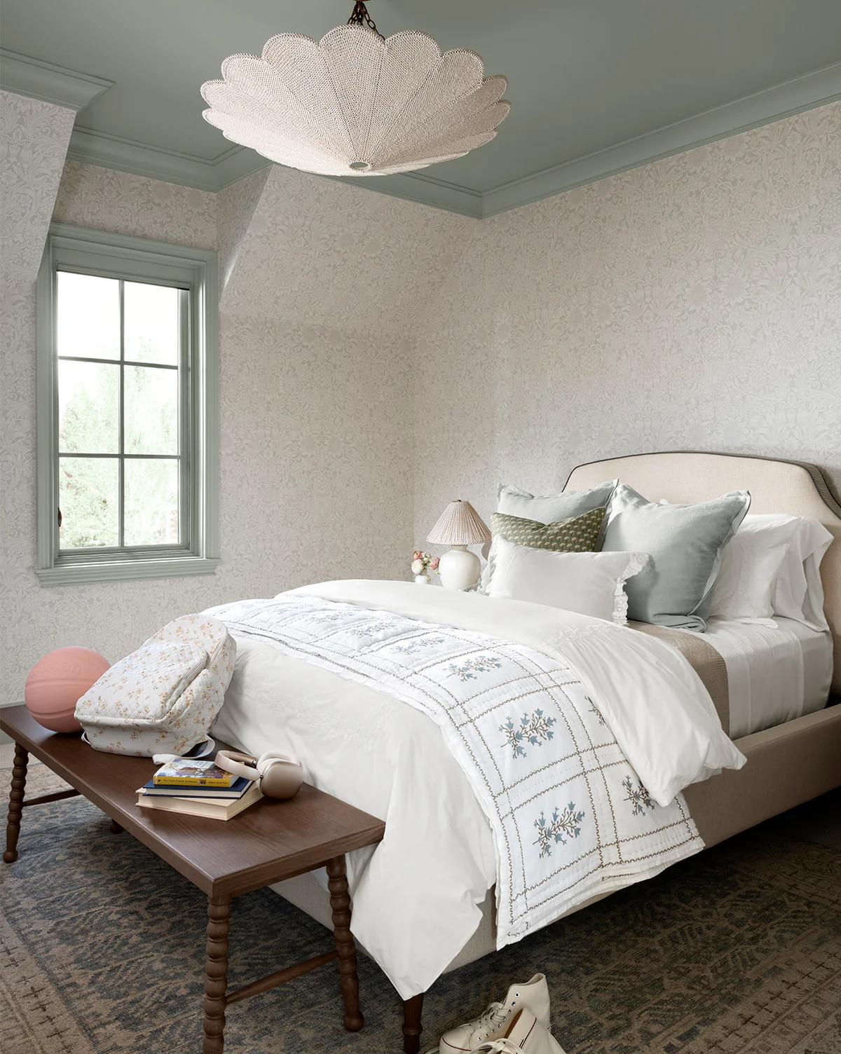 Willoughby Bed