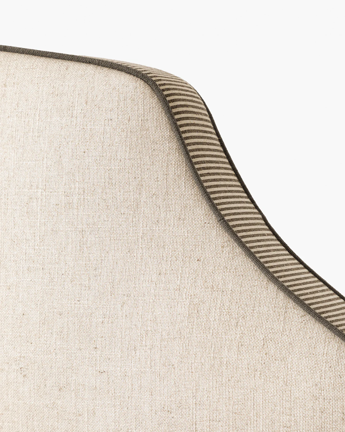 Willoughby Bed - Image 3