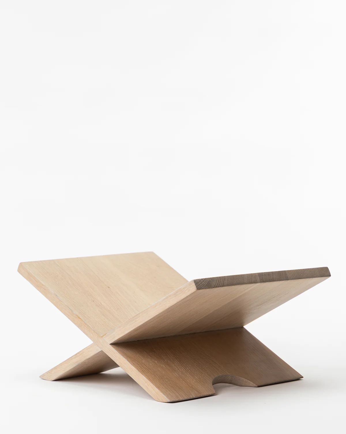 Wooden Book Display - Image 4