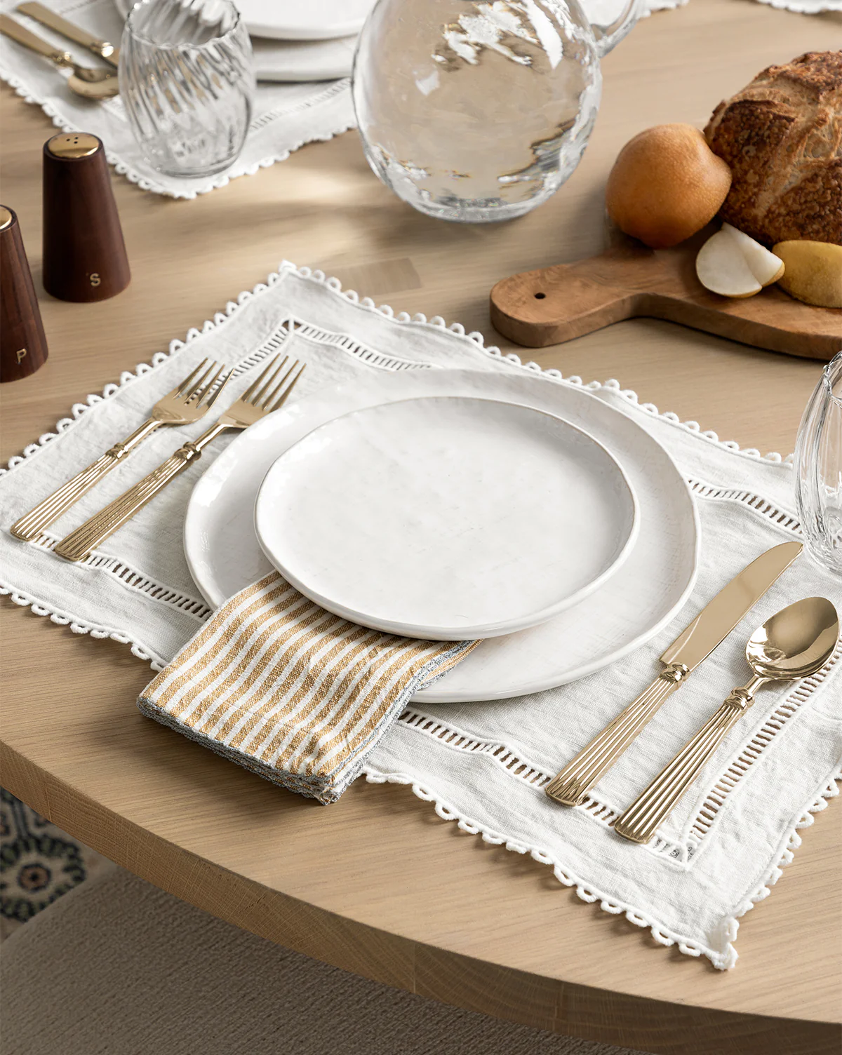 Woven Rectangle Placemat - Image 3