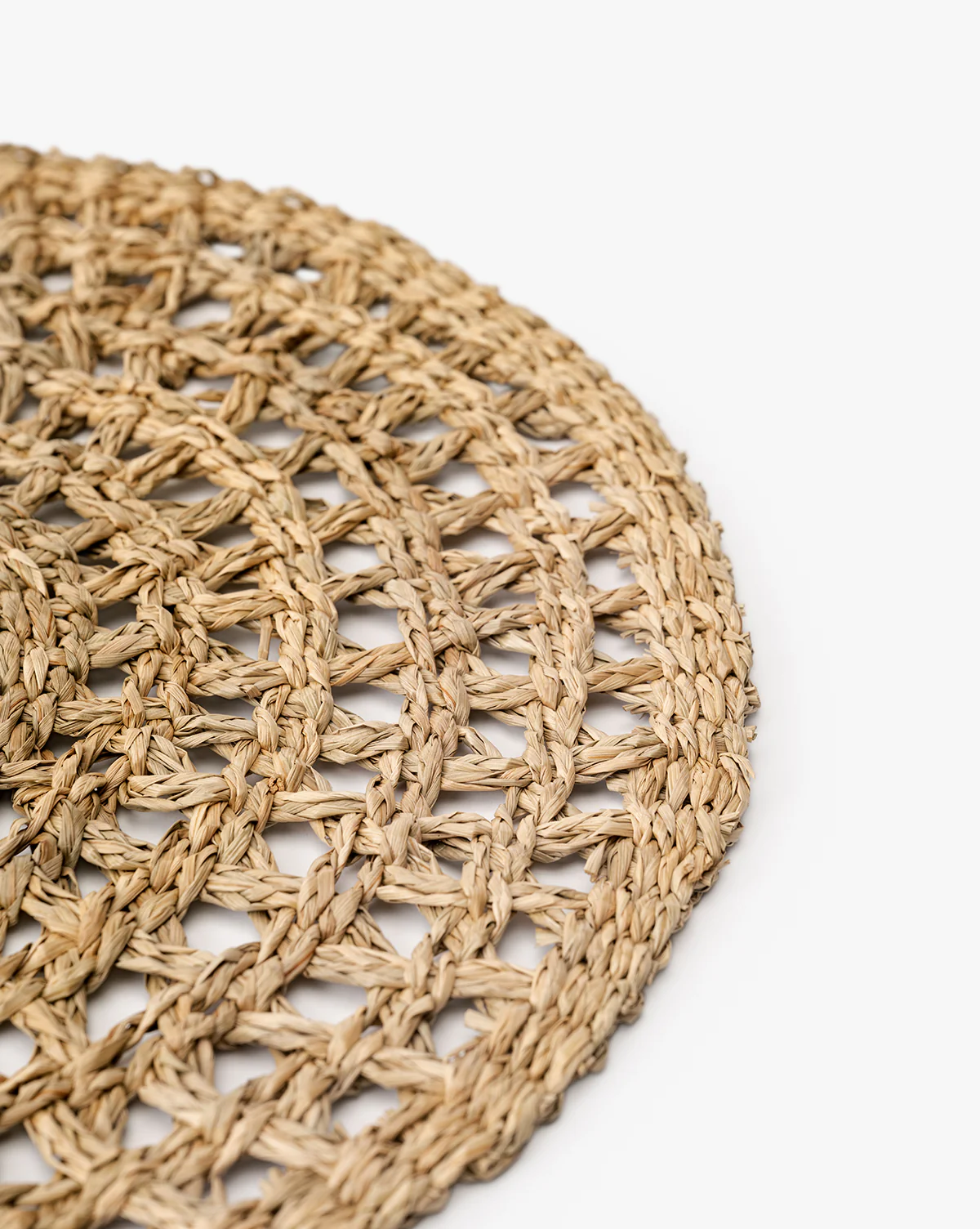Woven Seagrass Placemats (Set of 4) - Image 3