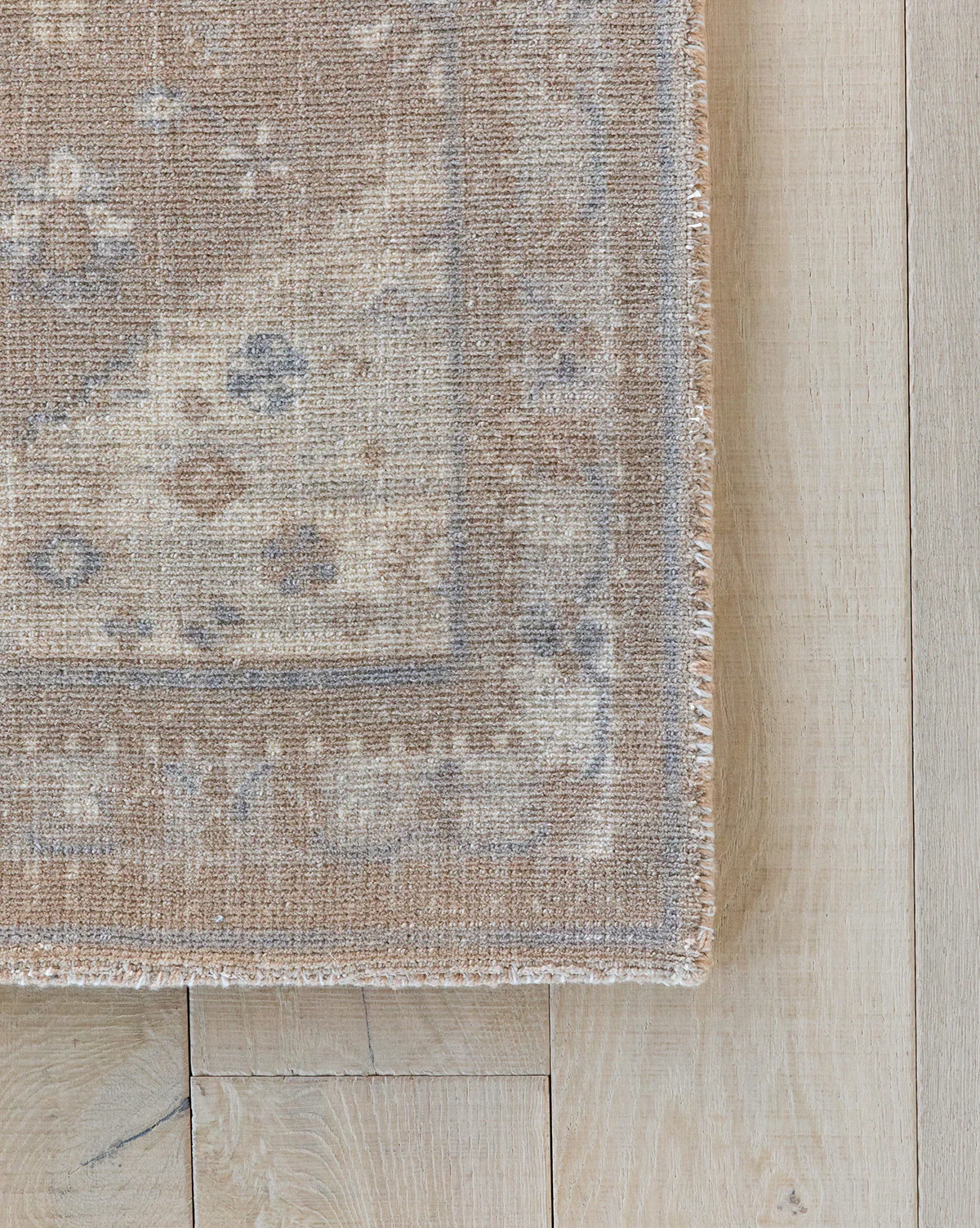 Zaragoza Hand-Tufted Wool Rug - Image 4